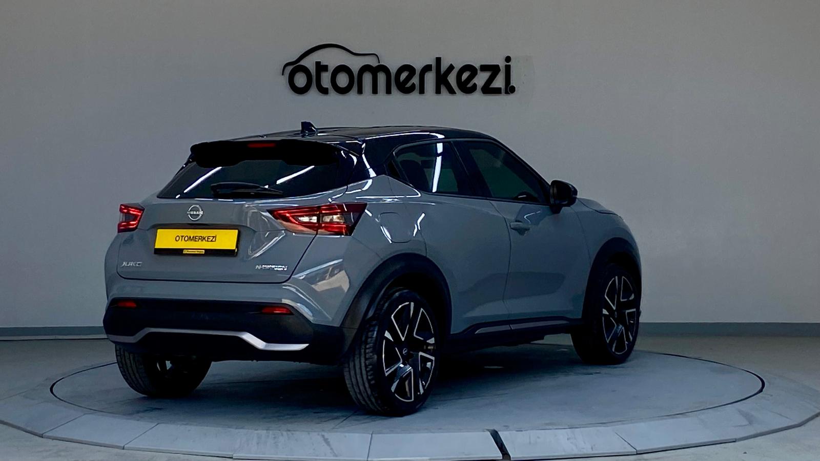 NISSAN JUKE 4
